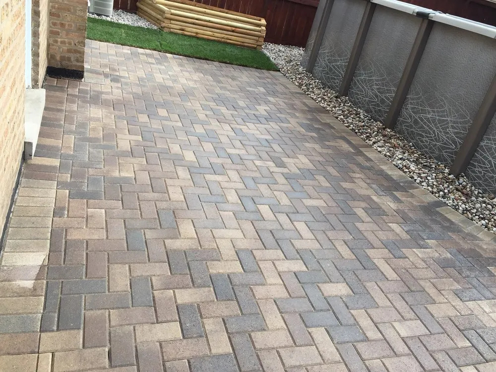 Trusted outdoor landscaping experts serving Chicago, IL - Ben G Landscaping