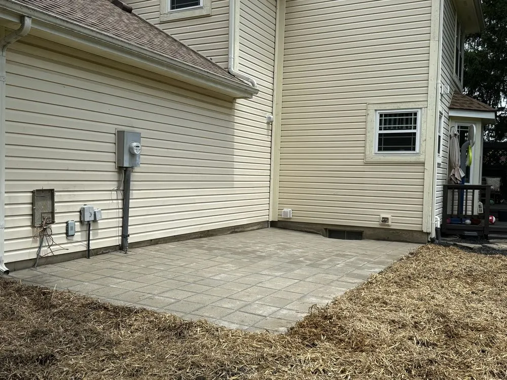 Affordable lawn care service in Lebanon, OH by Ben Torres Landscaping