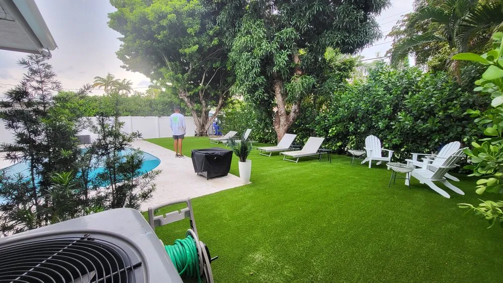 Expert landscaping services for year-round maintenance in Pembroke Pines, FL by Ben Turf Landscaping