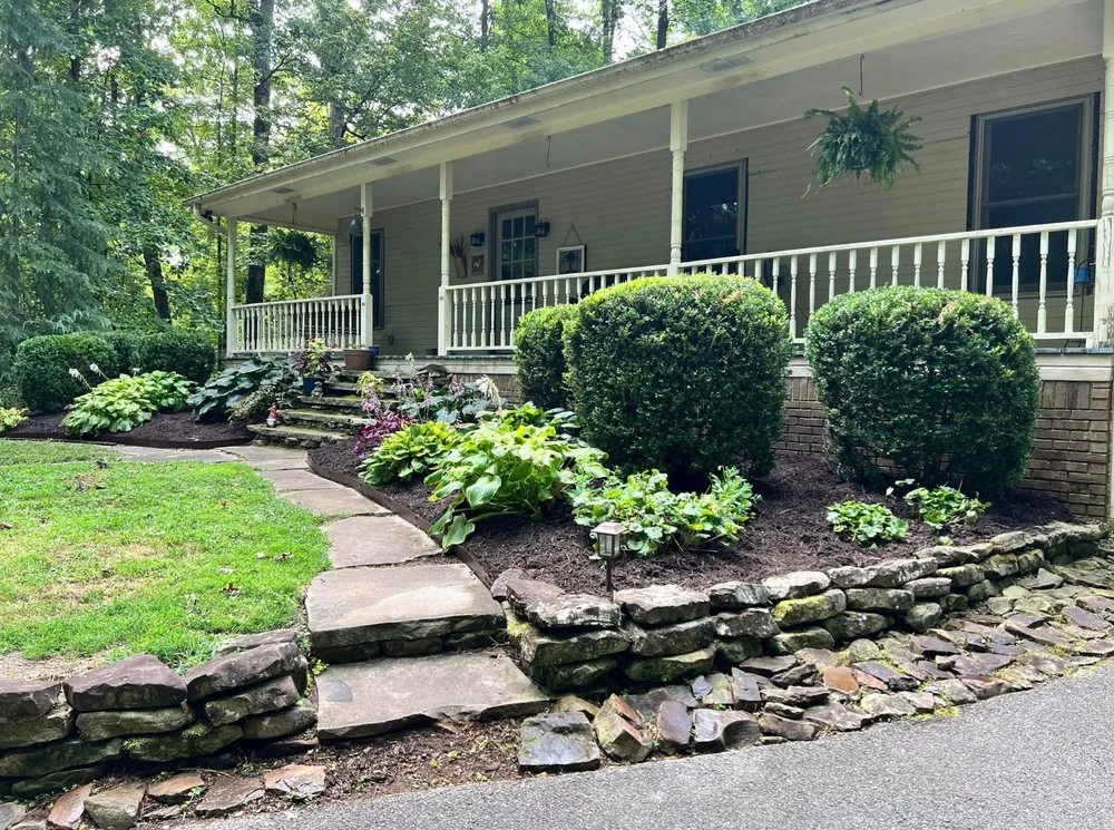 Professional yard cleanup service for beautiful yards across Cleveland, TN - Bender Outdoor Services