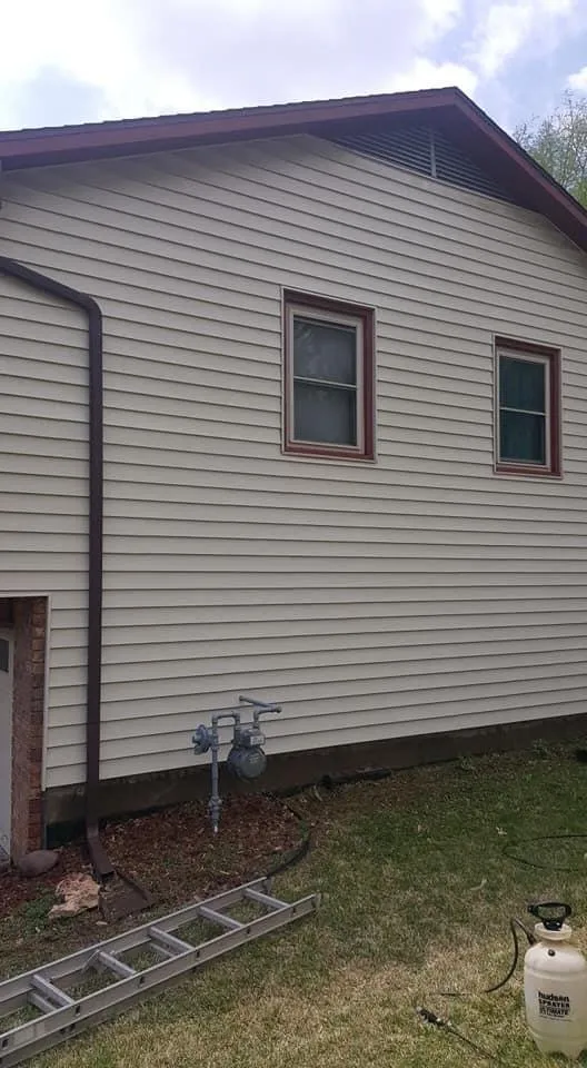 Professional landscaping services experts serving El Dorado Springs, MO - Benders Lawn and Maintenance