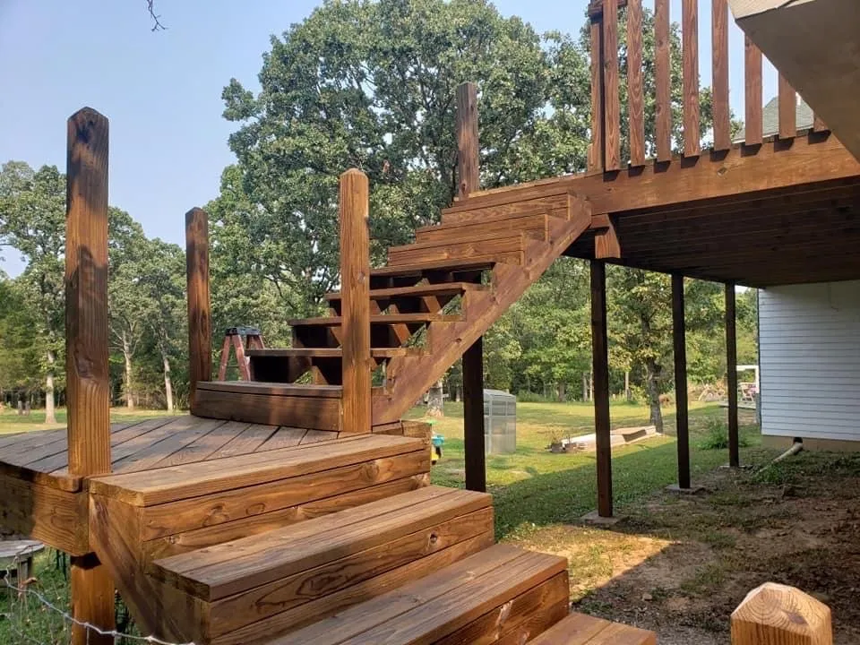 Professional yard maintenance near you across El Dorado Springs, MO - Benders Lawn and Maintenance