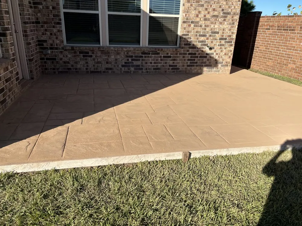 Custom outdoor landscaping experts serving Houston, TX - Benelli Complete Home Improvement