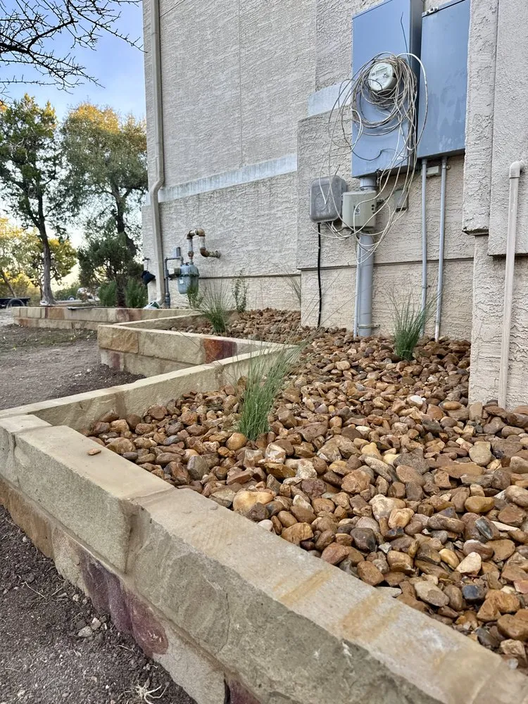 Professional landscaping services experts serving Helotes, TX - Benitez Irrigation & Landscape