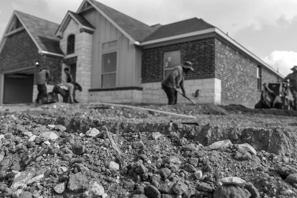 Top-rated yard cleanup service experts serving Helotes, TX - Benitez Irrigation & Landscape