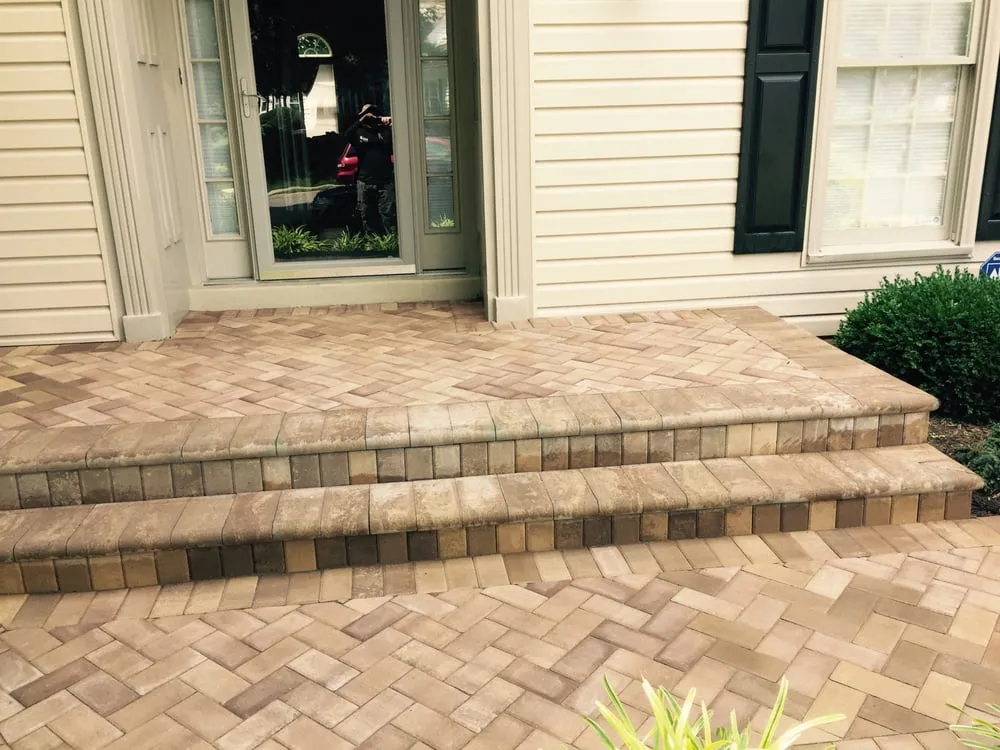 Local residential landscaping for year-round maintenance in Leesburg, VA by Benitez Landscape & Design