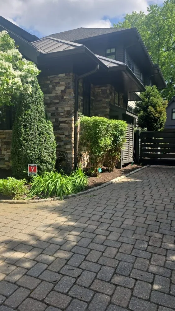 Reliable landscape installation experts serving Arlington, VA - Benitez Landscaping Pro Services