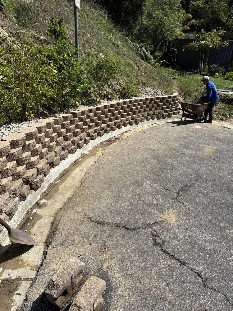 Expert garden landscaping for residential properties in Santa Bárbara, CA by Benito's Landscape