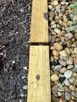 Benito's Landscaping Logo