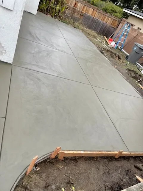 Professional lawn mowing service in La Habra, CA - Benjamin Construction and Demo