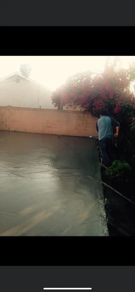 Top-rated landscaping services experts serving La Habra, CA - Benjamin Construction and Demo