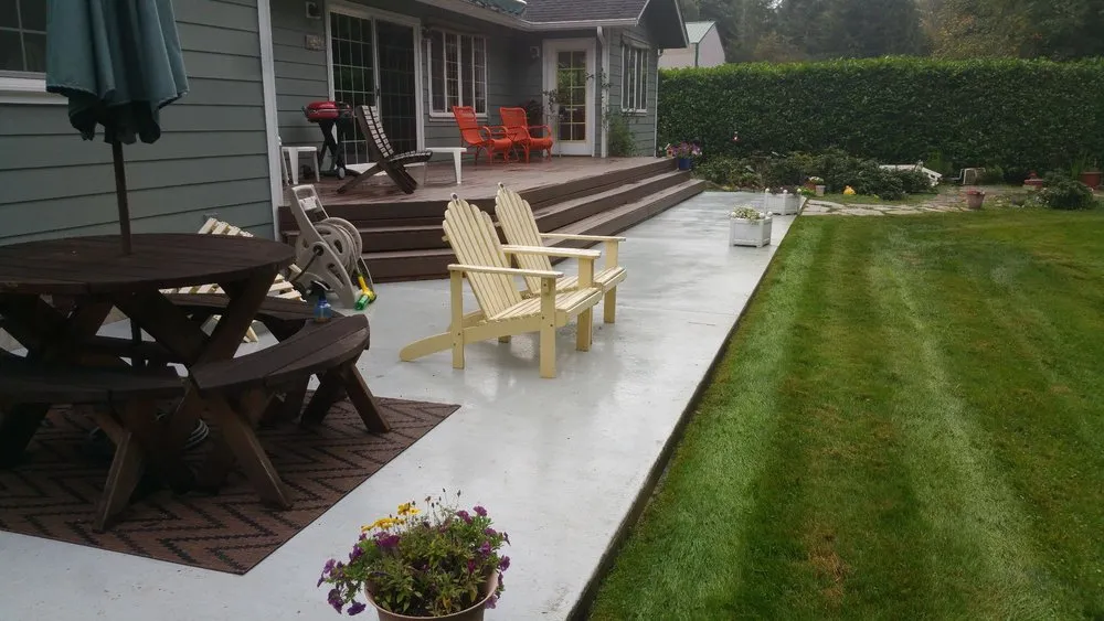 Top-rated lawn care service experts serving Matlock, WA - Benjamin Landscaping & Constuction