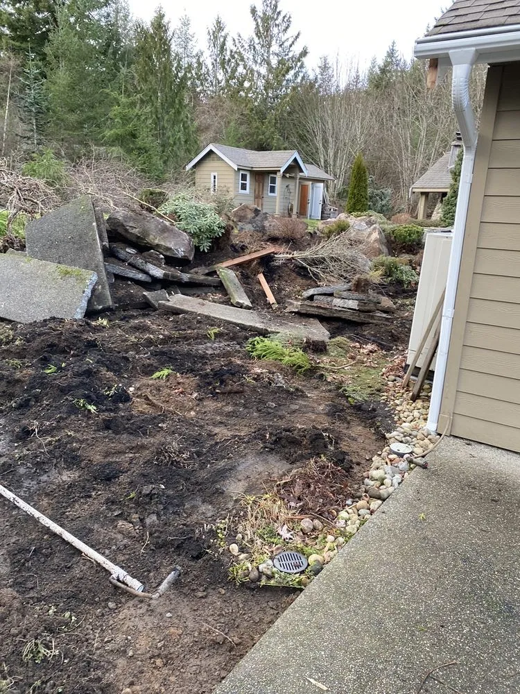 Local yard cleanup service for residential properties in Olympia, WA by Benjamin Landscaping