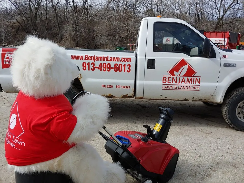 Professional garden landscaping experts serving Kansas City, KS - Benjamin Lawn and Landscape