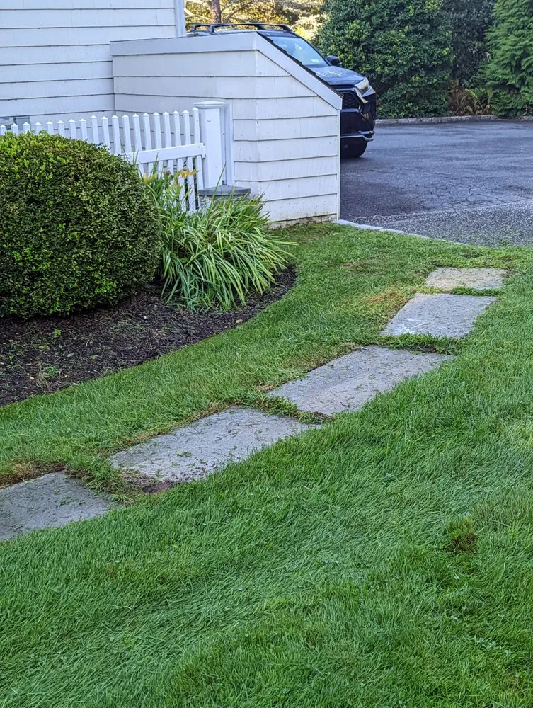 Top-rated landscaping services in Eastport, NY by Benjamin M Rosko Landscaping