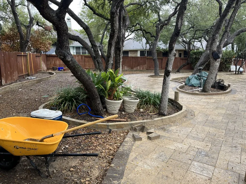 Expert garden landscaping in Boerne, TX by Benjamins Business Concepts