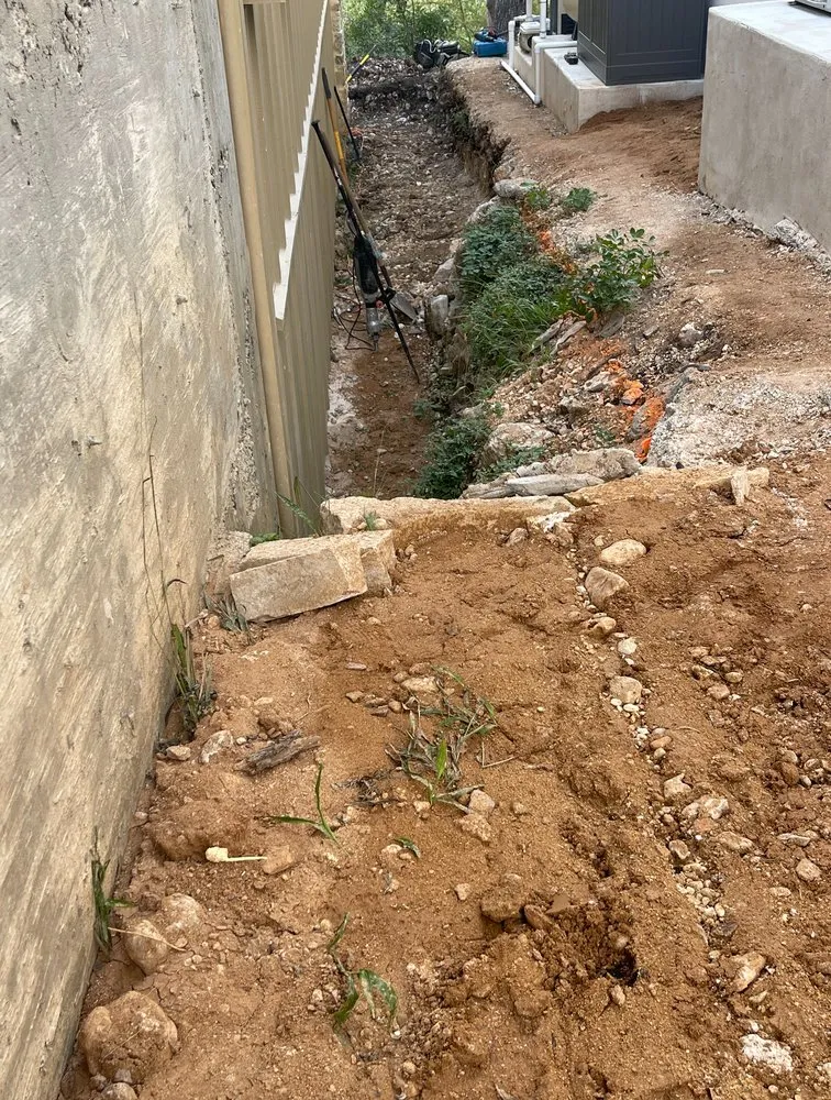 Custom landscaping services in New Braunfels, TX by Benjamin's Concrete & Landscaping