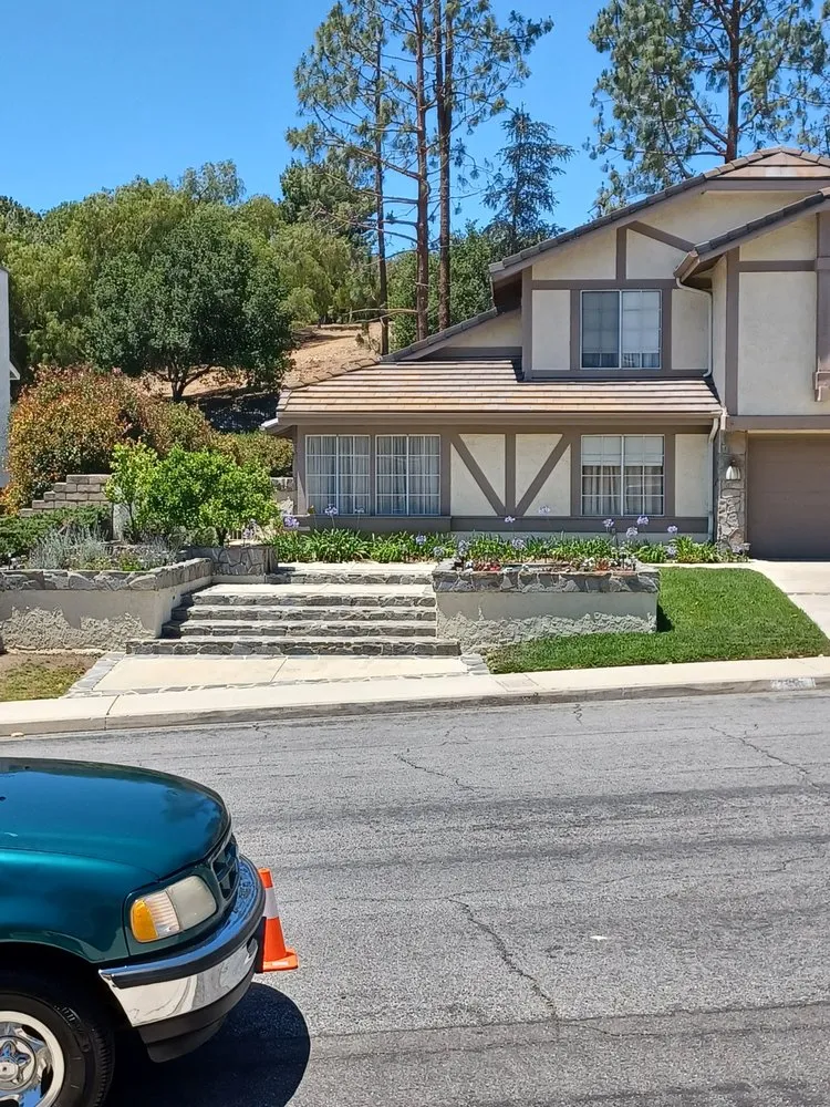 Trusted landscaping services in Moorpark, CA by Benjis trees &thing's