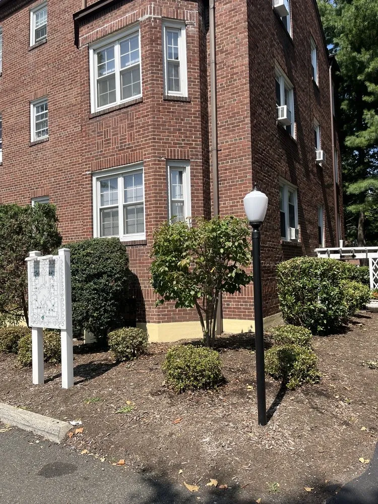 Affordable lawn mowing service in Cranford, NJ by Bennett Landscaping