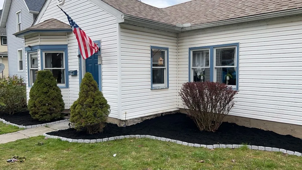 Local yard maintenance in Binghamton, NY - Bennett Landwork & Landscapes
