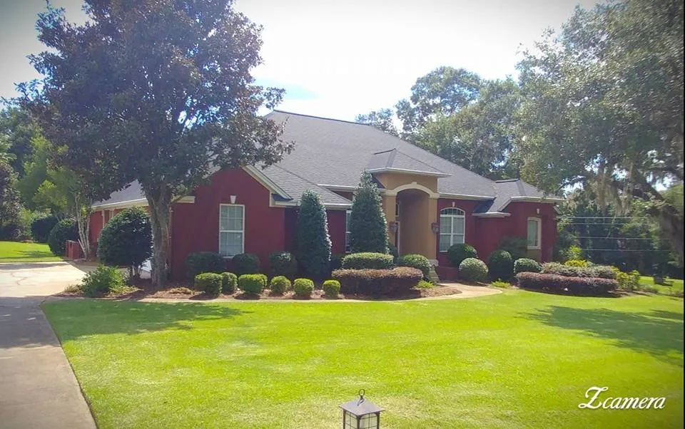 Reliable landscaping services for beautiful yards in Tallahassee, FL by Bennett Lawn Care Professionals