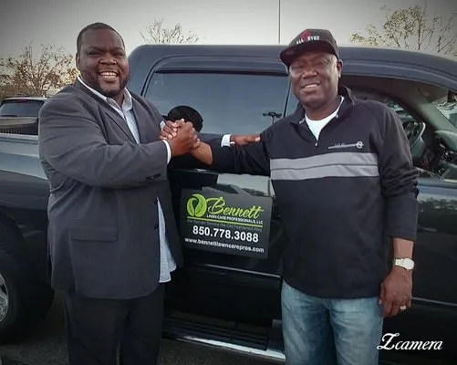 Bennett Lawn Care Professionals Logo