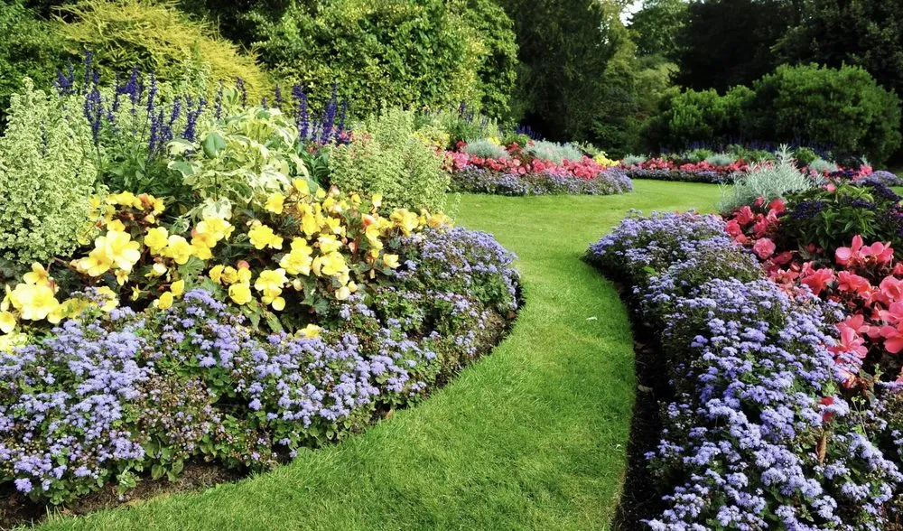 Expert outdoor landscaping for residential properties across Callahan, FL - Bennett's