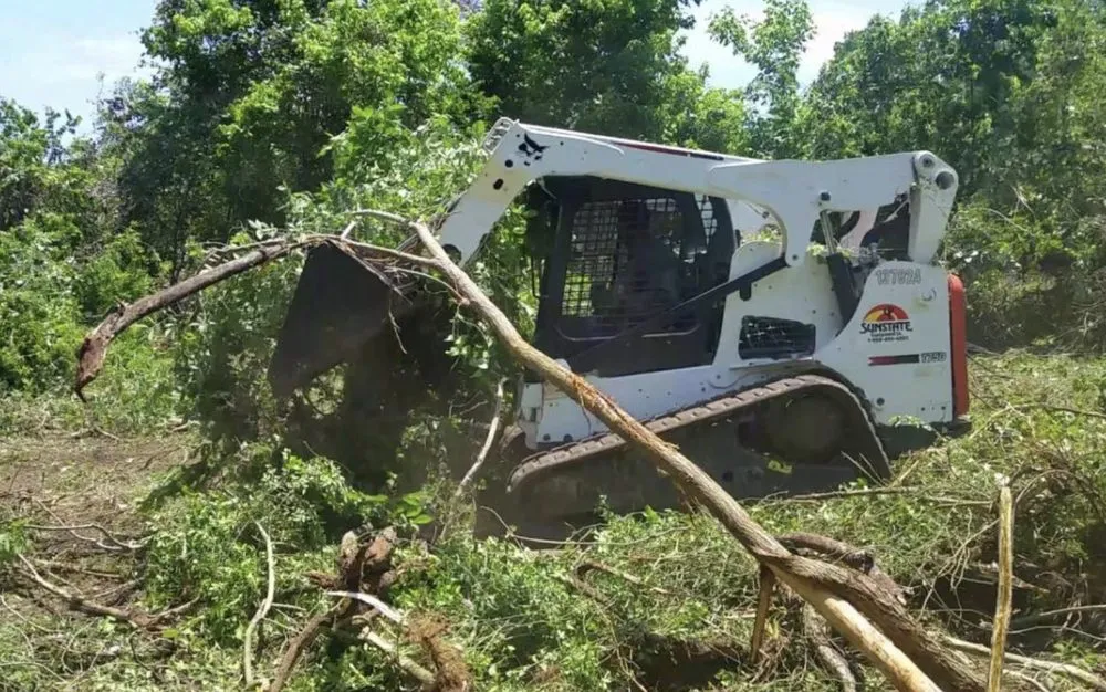 Custom residential landscaping experts serving Callahan, FL - Bennett's