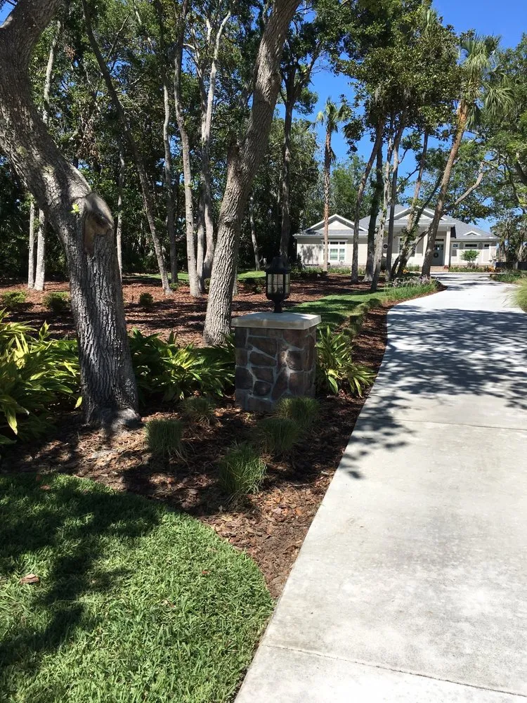 Local lawn care service near you in Ormond Beach, FL by Bennett's Lawn Care