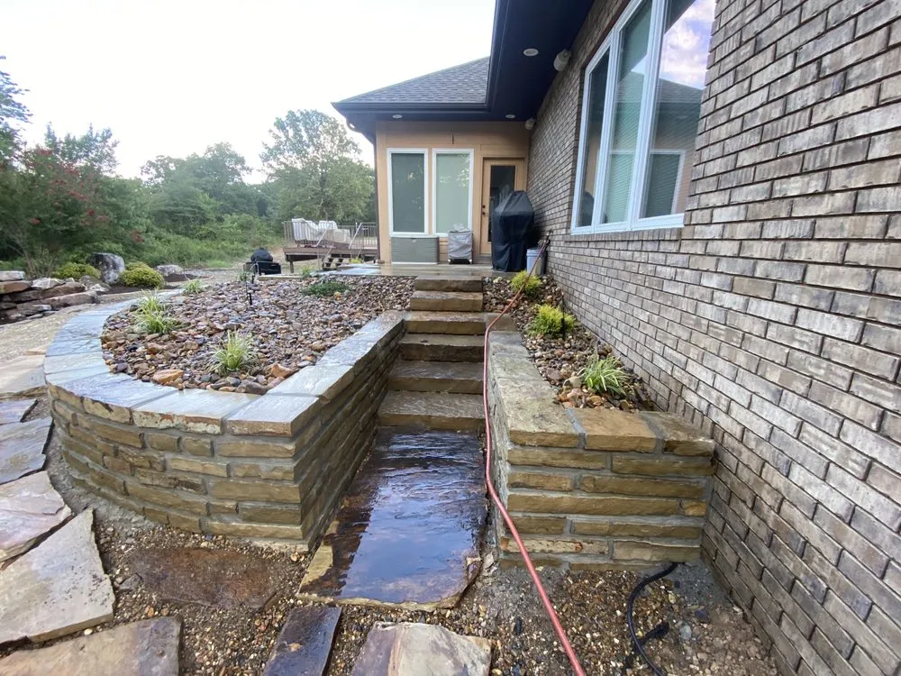 Custom garden landscaping experts serving Hot Springs Village, AR - Bennett’s Yard & More