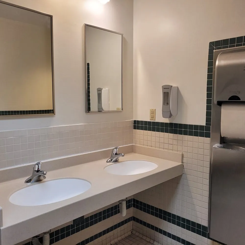 Expert lawn mowing service in Corpus Christi, TX - Benn's Executive Construction Solutions