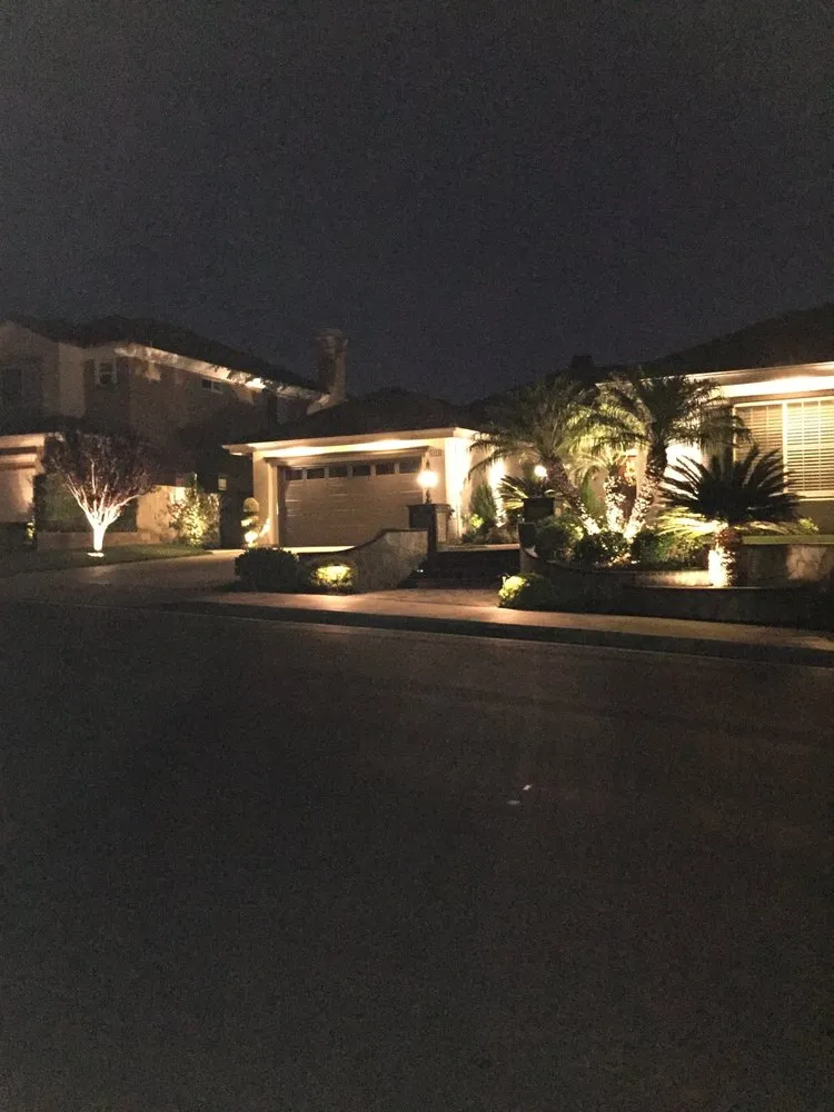 Expert lawn mowing service experts serving Santa Ana, CA - BENPRO