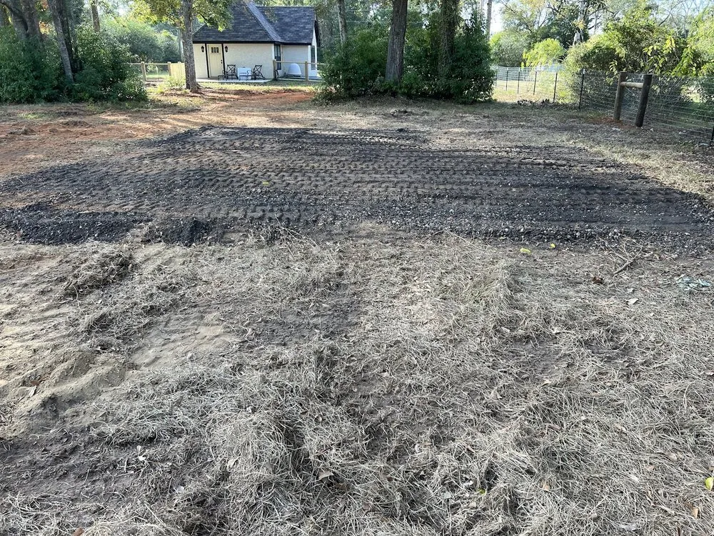 Custom lawn mowing service in Daphne, AL by Ben’s Landscape and Fencing