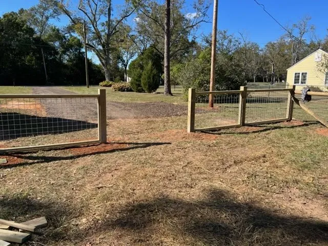 Custom landscape design in Daphne, AL by Ben’s Landscape and Fencing