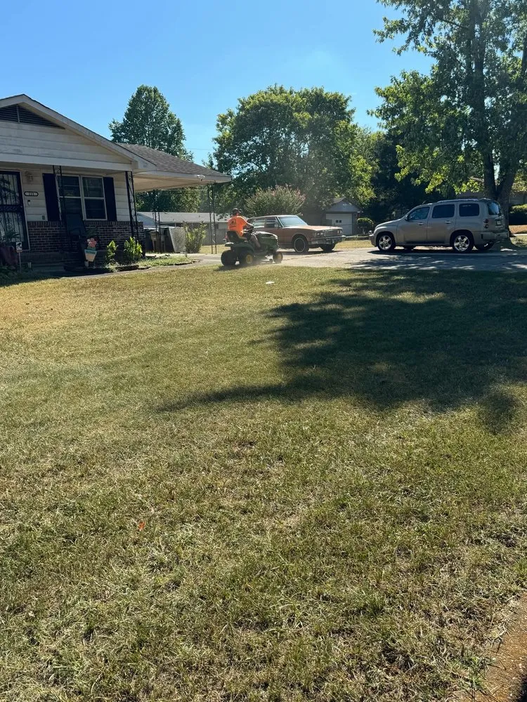 Expert landscaping services experts serving Decatur, AL - Ben’s Lawn Care & More