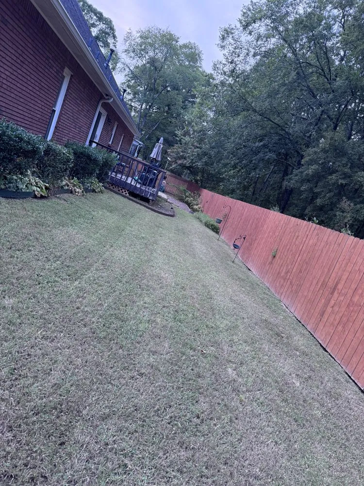 Top-rated lawn mowing service for beautiful yards in Decatur, AL by Ben’s Lawn Care & More