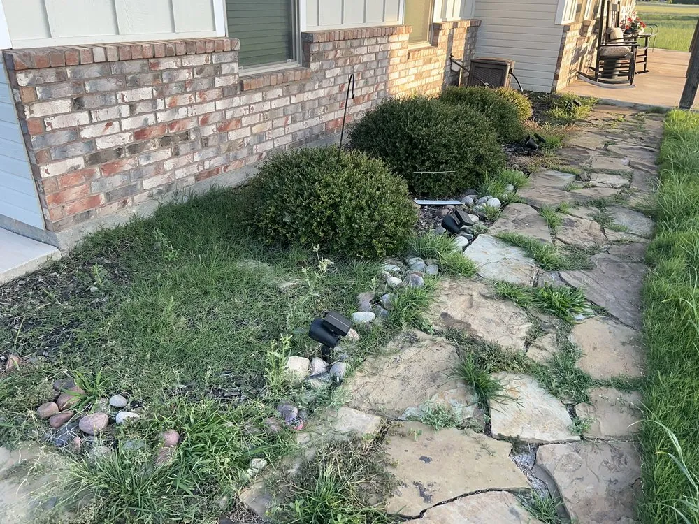 Top-rated lawn mowing service experts serving Abilene, TX - Bens Lawn Care Service