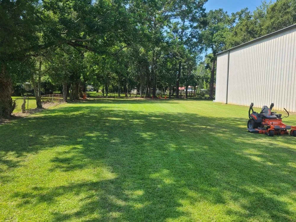 Professional outdoor landscaping in Chickasaw, AL by Benson's Lawn Care