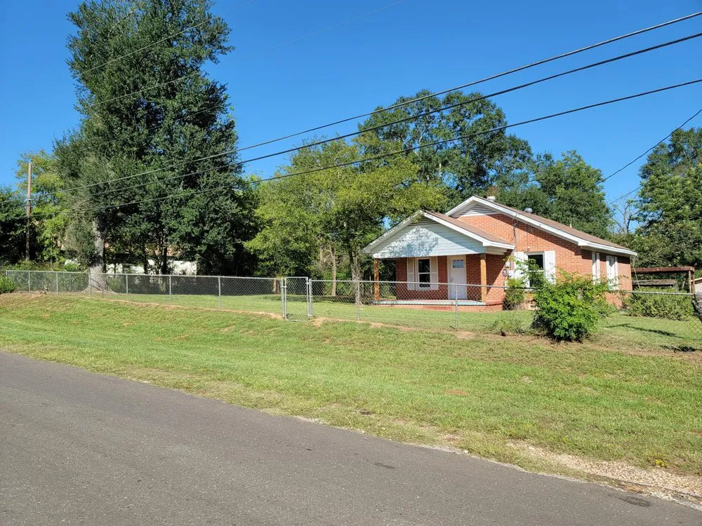 Trusted landscaping services for residential properties across Jacksonville, TX - Bentley's Lawn Care and Maintenance