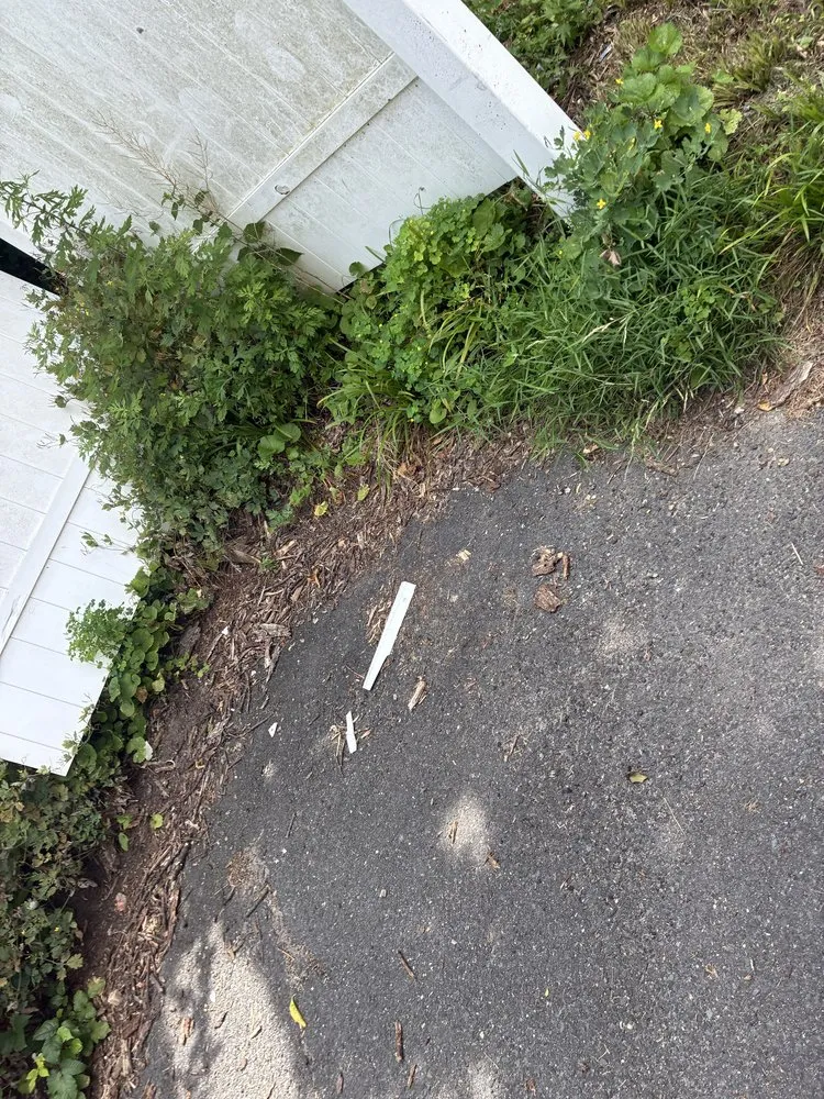 Custom lawn mowing service for homes in New Milford, CT by Bentleys Weed Whacking and Poison Ivy Removal