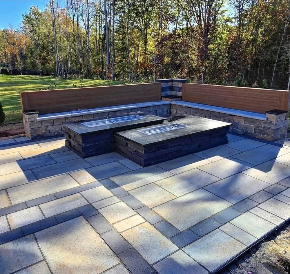 Reliable yard maintenance in Fort Mill, SC by Benton Outdoor Living