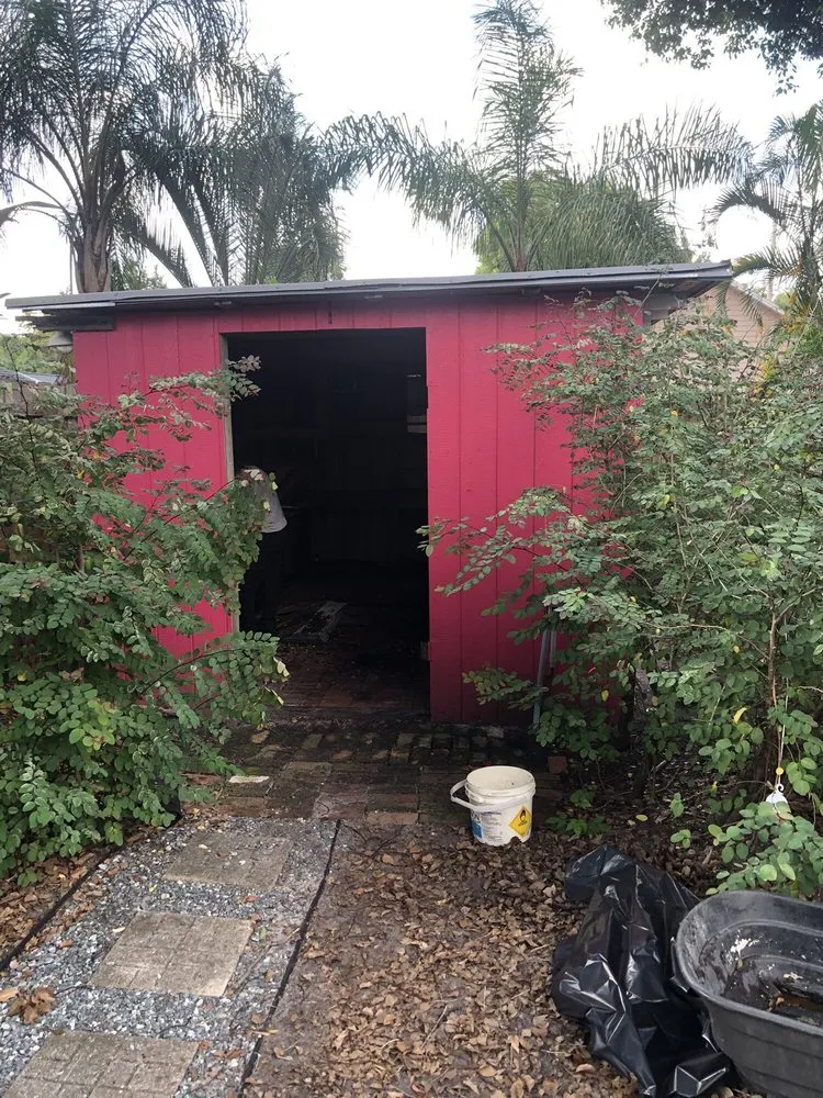 Affordable lawn care service experts serving Orlando, FL - Benton Property Maintenance