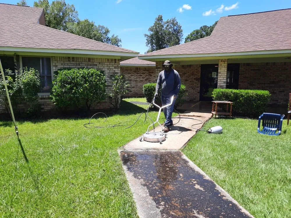 Trusted yard maintenance experts serving Bossier City, LA - Benton Property Preservation