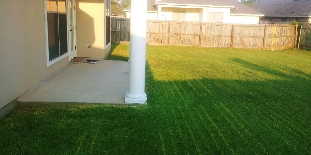 Reliable landscaping services experts serving Bossier City, LA - Benton Property Preservation