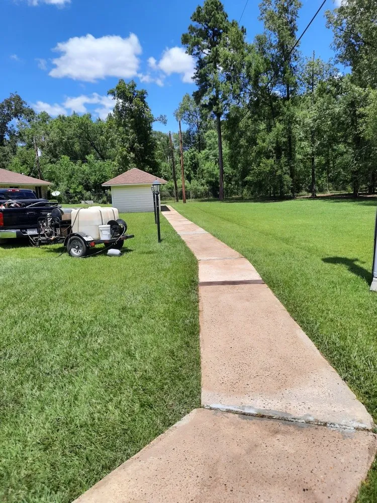 Reliable residential landscaping in Bossier City, LA - Benton Property Preservation