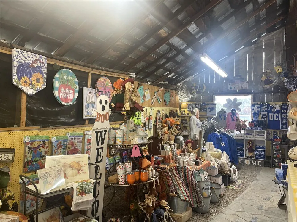 Local landscaping services in Henderson, KY by Benton’s Garden and Landscaping Center & Sweet Peas Gift Shop