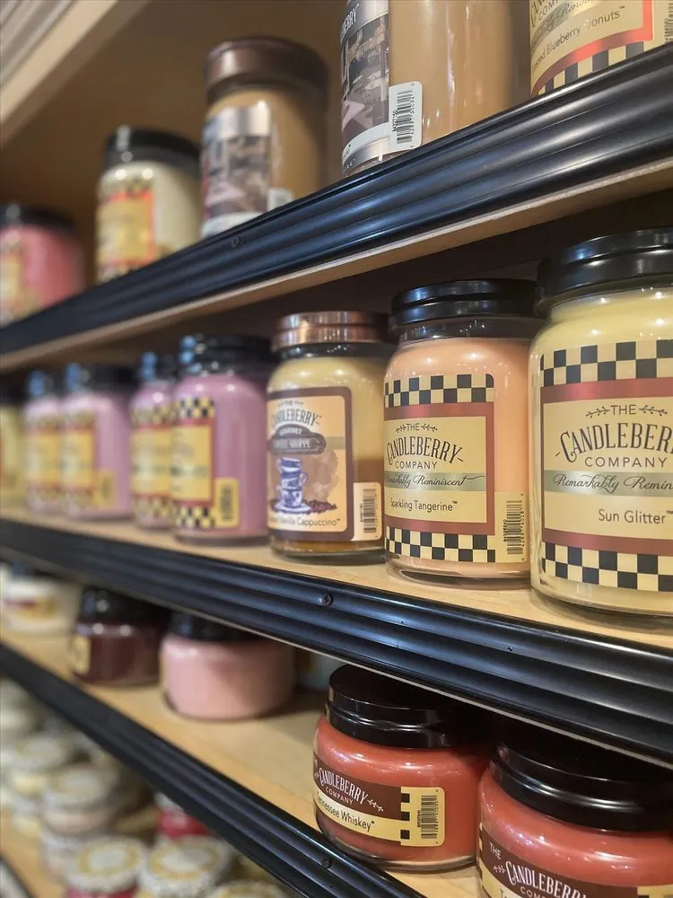 Reliable landscaping services in Henderson, KY - Benton’s Garden and Landscaping Center & Sweet Peas Gift Shop