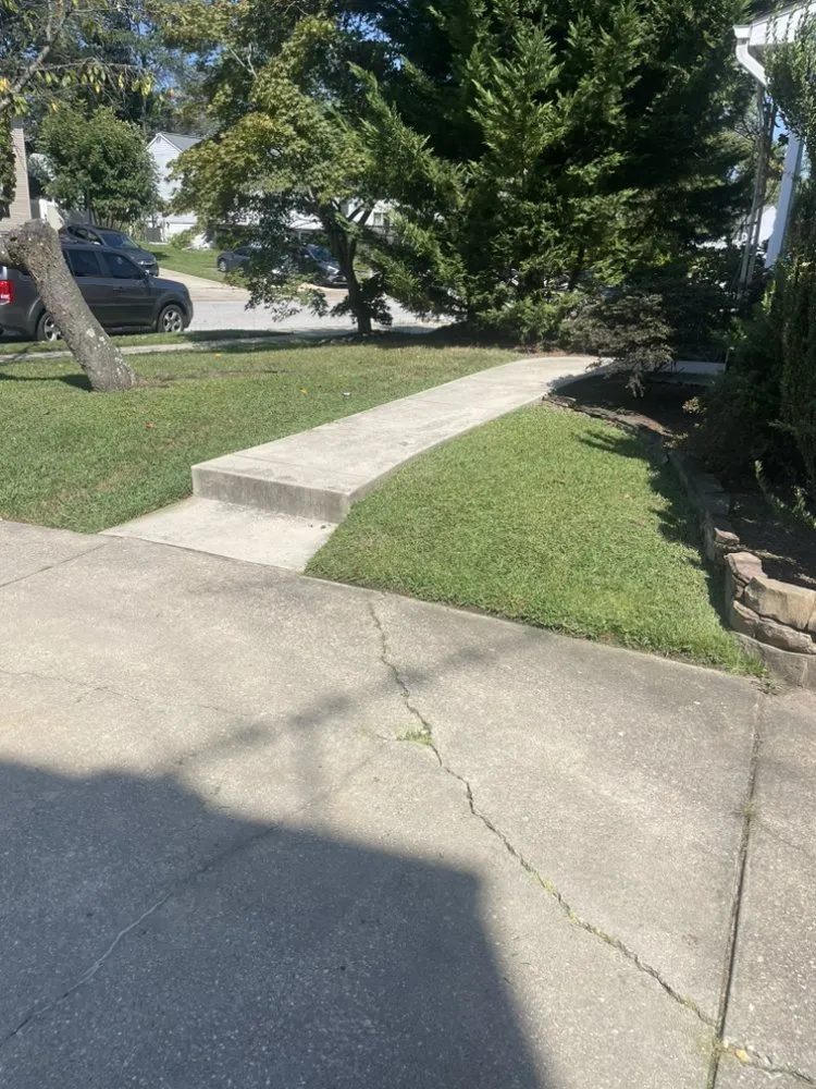 Professional yard maintenance near you in Hanover, MD by Bentz Landscaping