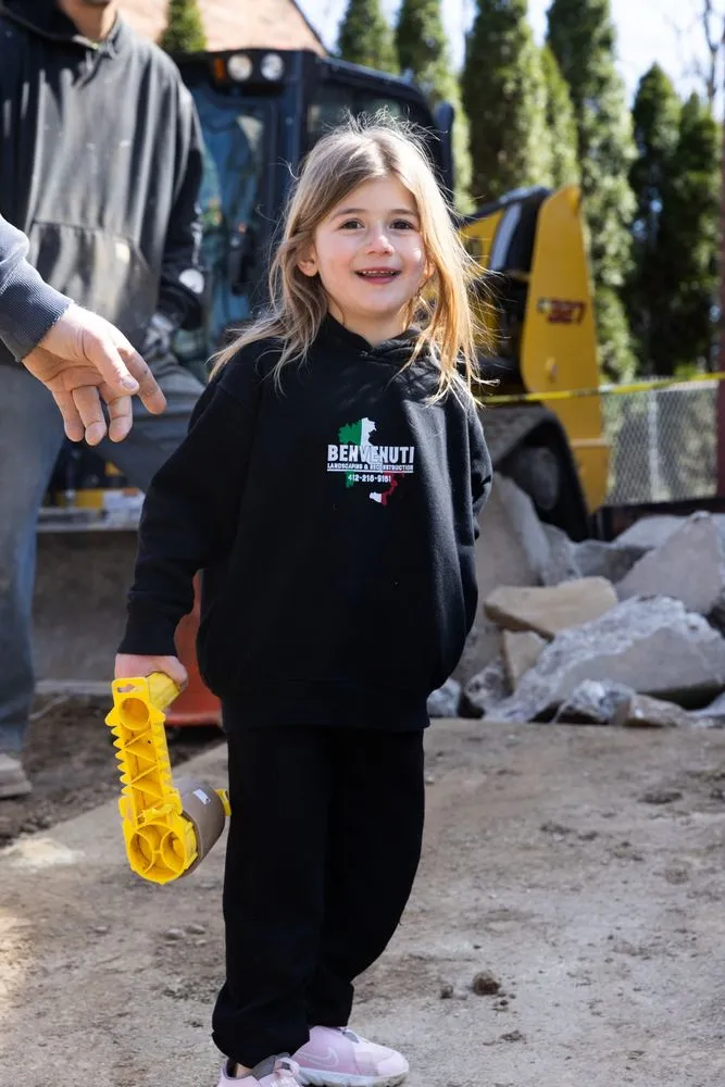 Top-rated yard maintenance for residential properties in Pittsburgh, PA by Benvenuti Landscaping and Reconstruction