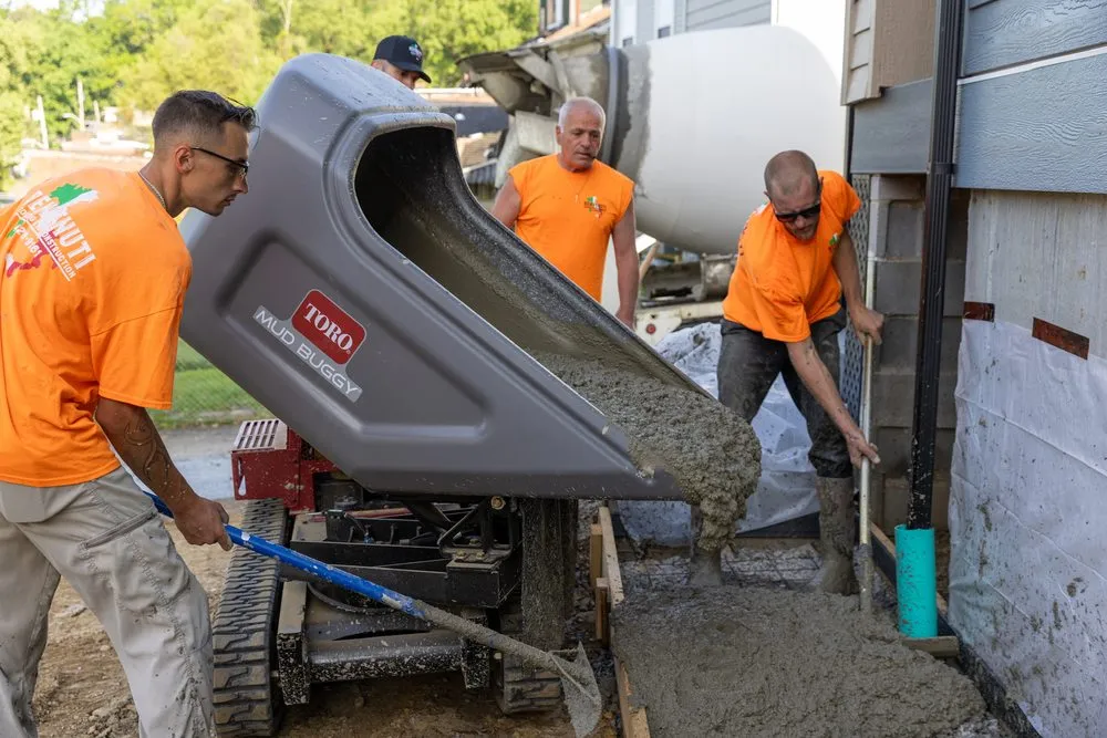 Professional yard cleanup service experts serving Pittsburgh, PA - Benvenuti Landscaping and Reconstruction